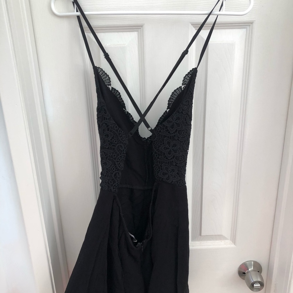 Lulu’s romper - Picture 3 of 4